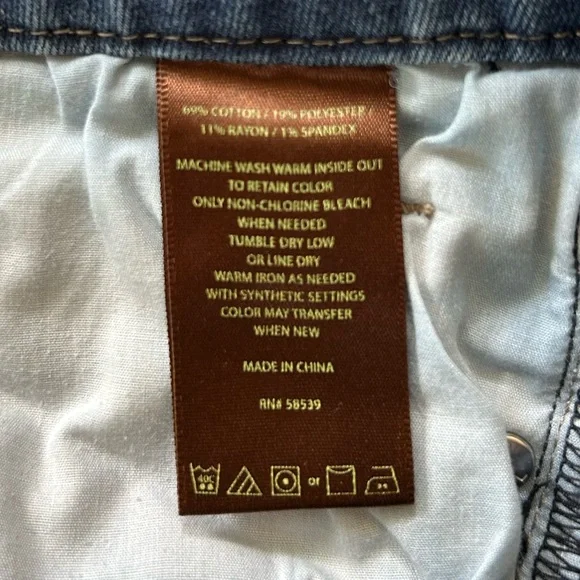 Kut from the Kloth | Women’s medium blue slightly distressed ankle jeans, sz 14 - Picture 15 of 16